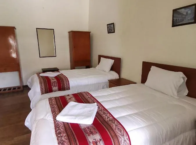 Hugos House Bed and breakfast 3*